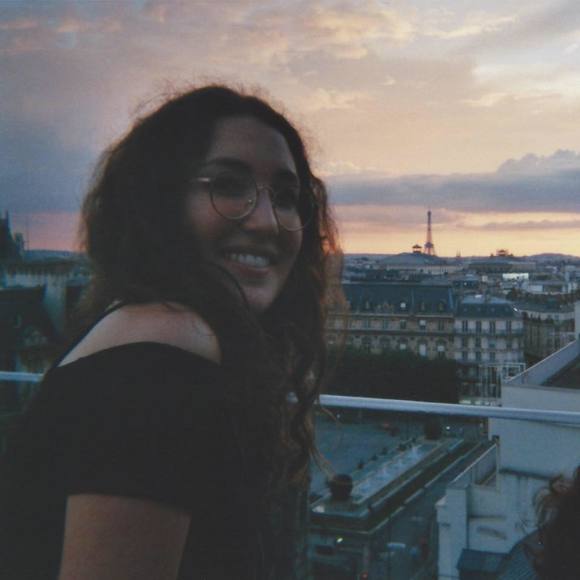 Meet your Posher, Ali - Picture 1 of 1